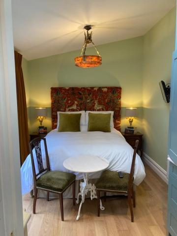 West Beach House -Sea Views Cobh Bagian luar foto